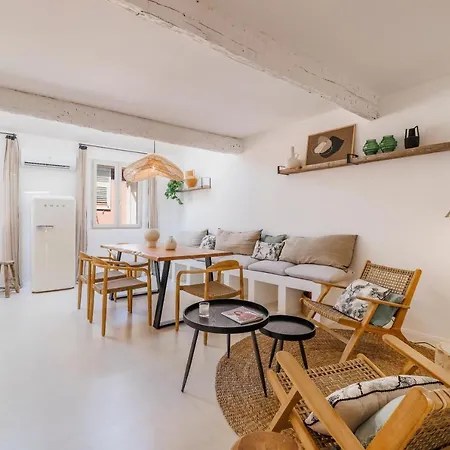 Renting - Neuve - Luxury Triplex Old Town Massena Garibaldi - 4 Bedroom - Ac Nizza